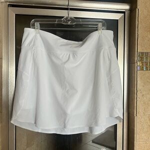 Athleta Run With It 16” Classic White Skort